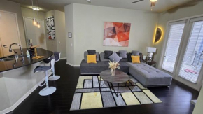 Luxury Galleria Condo Pool View 2BR 2BA